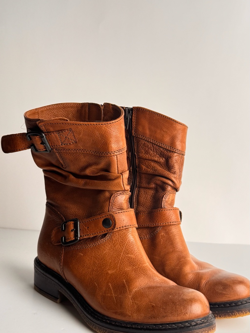 Roda Brown Leather Mid-Calf Buckle Boots